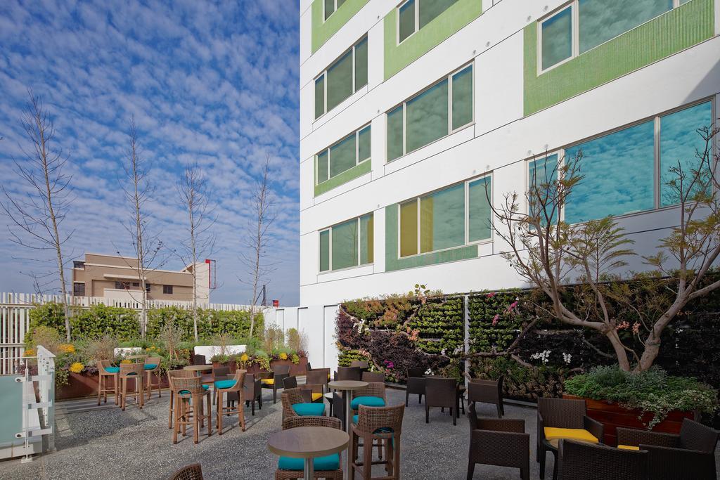 Hotel 7 Đài Trung Ngoại thất bức ảnh