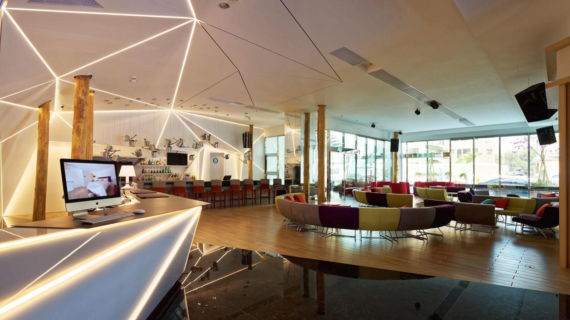 Hotel 7 Đài Trung Ngoại thất bức ảnh